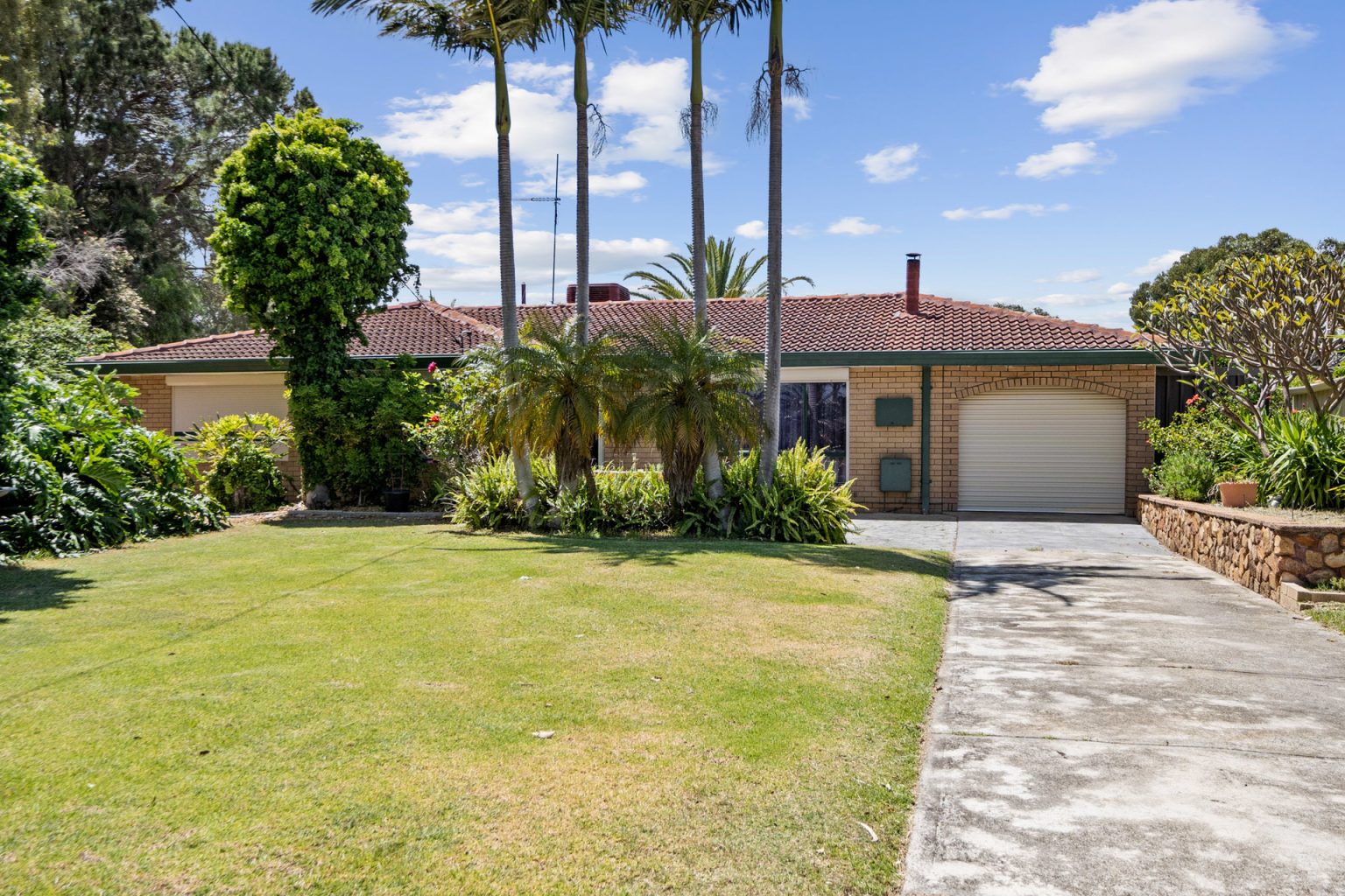 28 Sidcup Way, Kelmscott, WA 6111 AUS