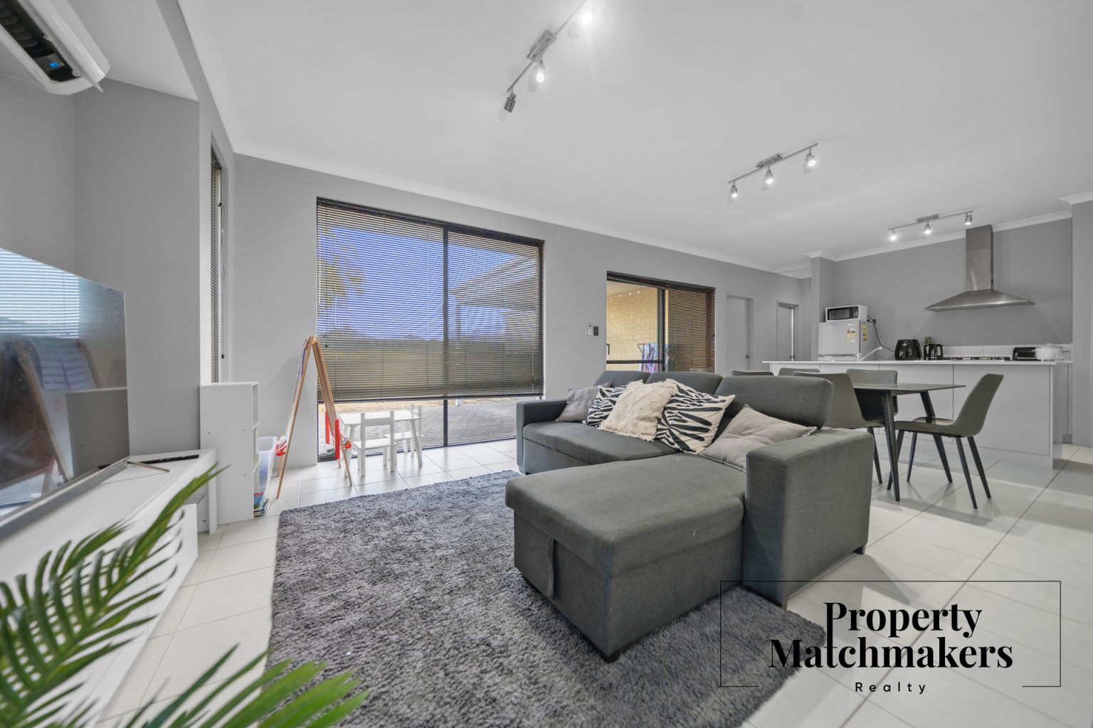 130 Elmridge Parkway, Ellenbrook, WA 6069 AUS