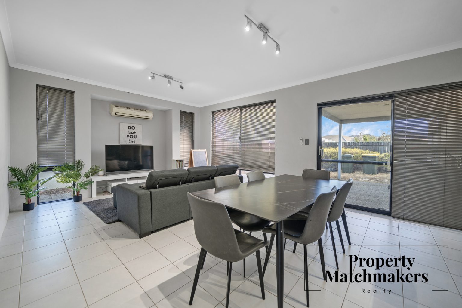 130 Elmridge Parkway, Ellenbrook, WA 6069 AUS