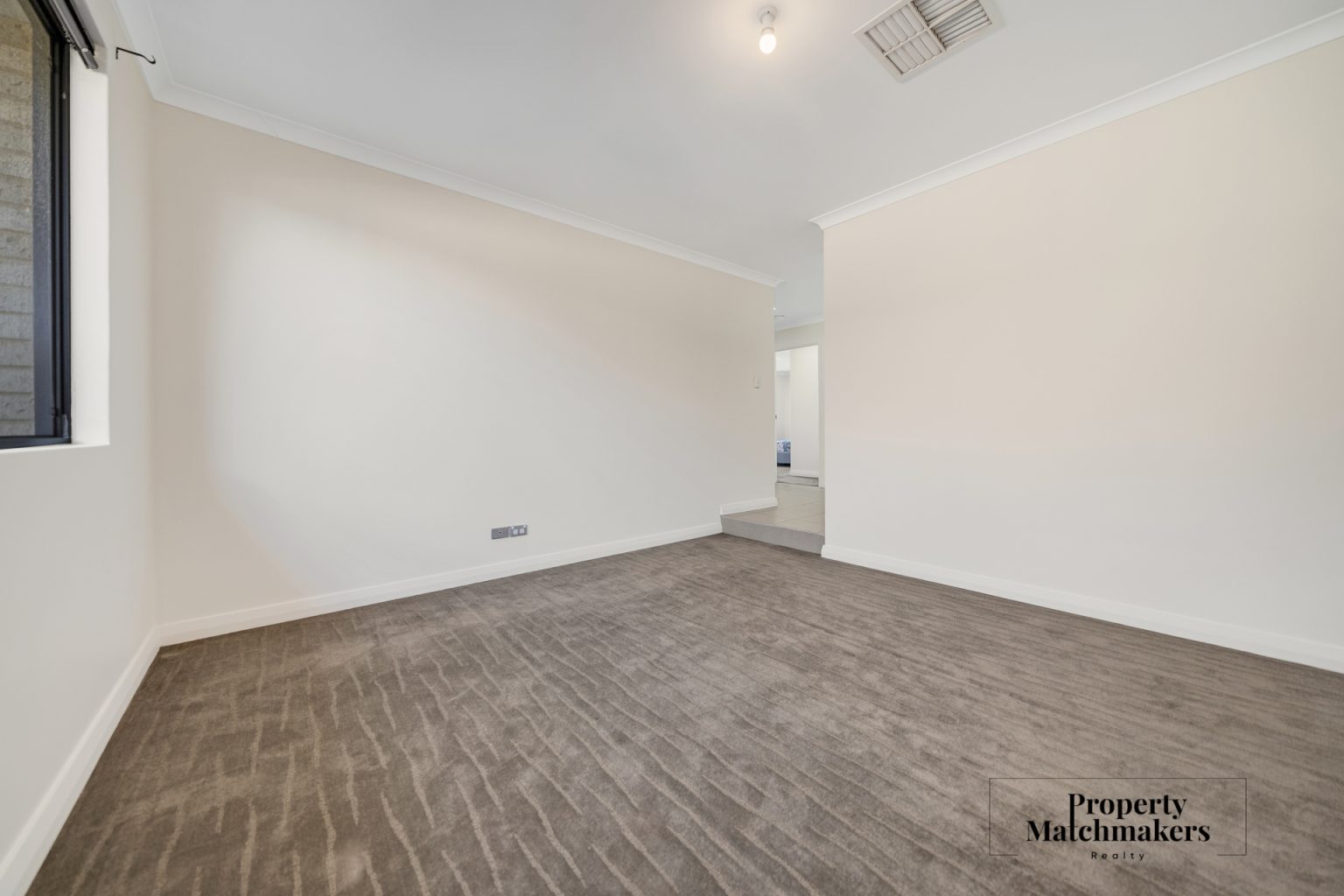 37 Pierre Bend, Ellenbrook, WA 6069 AUS