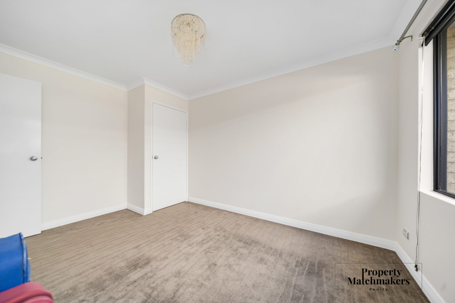 37 Pierre Bend, Ellenbrook, WA 6069 AUS