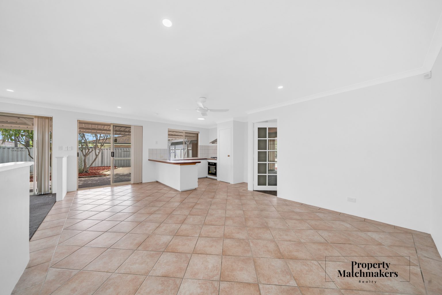 3 Elmwood Court, Marangaroo, WA 6064 AUS