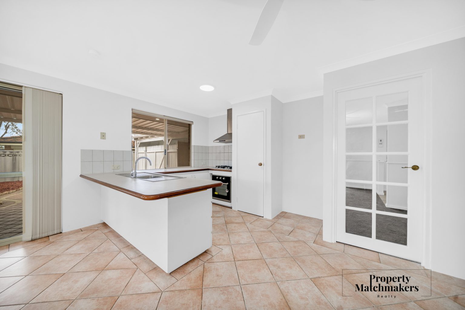 3 Elmwood Court, Marangaroo, WA 6064 AUS