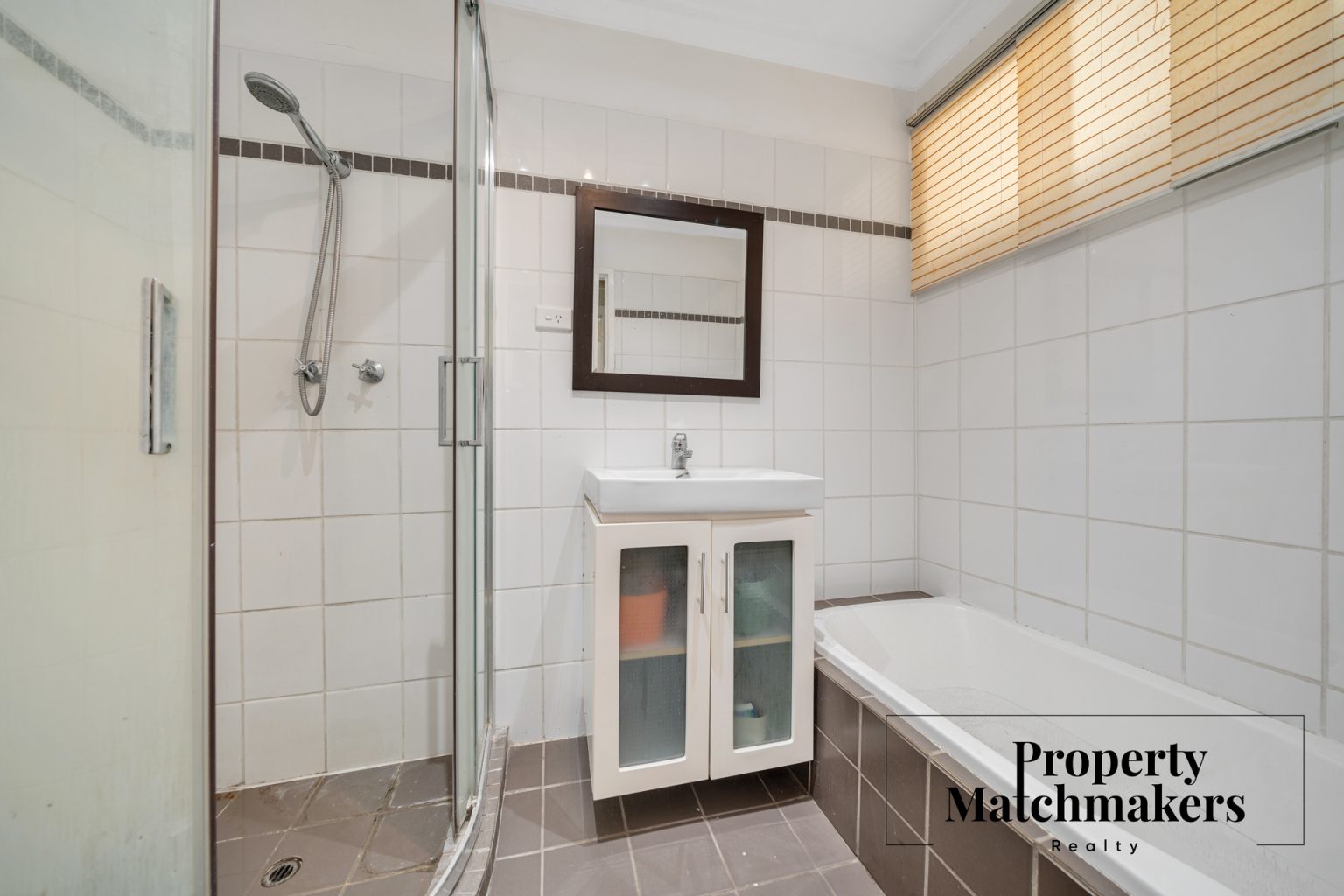 42 Bishop Road, Middle Swan, WA 6056 AUS