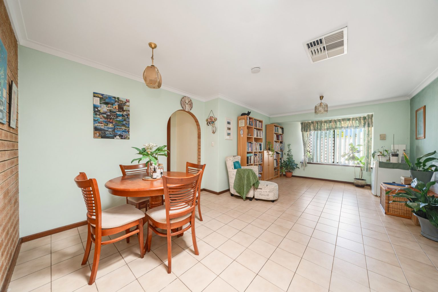 5 Redgum Way, Morley, WA 6062 AUS