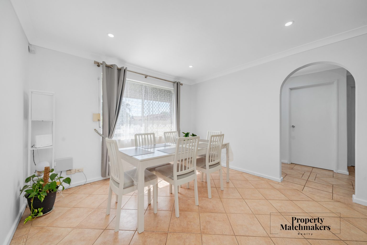 9 Rennison Street, Beckenham, WA 6107 AUS