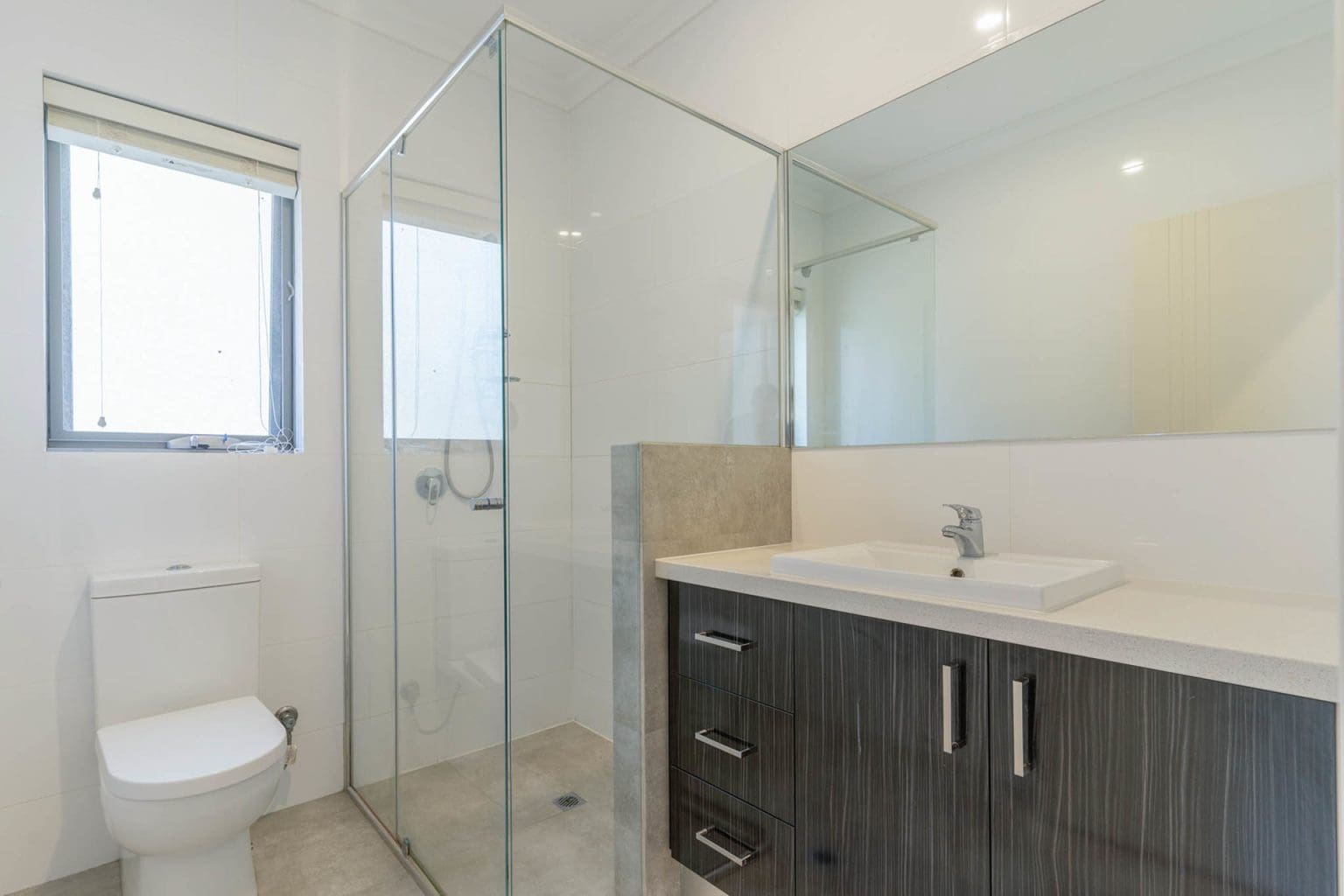 8/2 Croesus Street, Morley, WA 6062 AUS