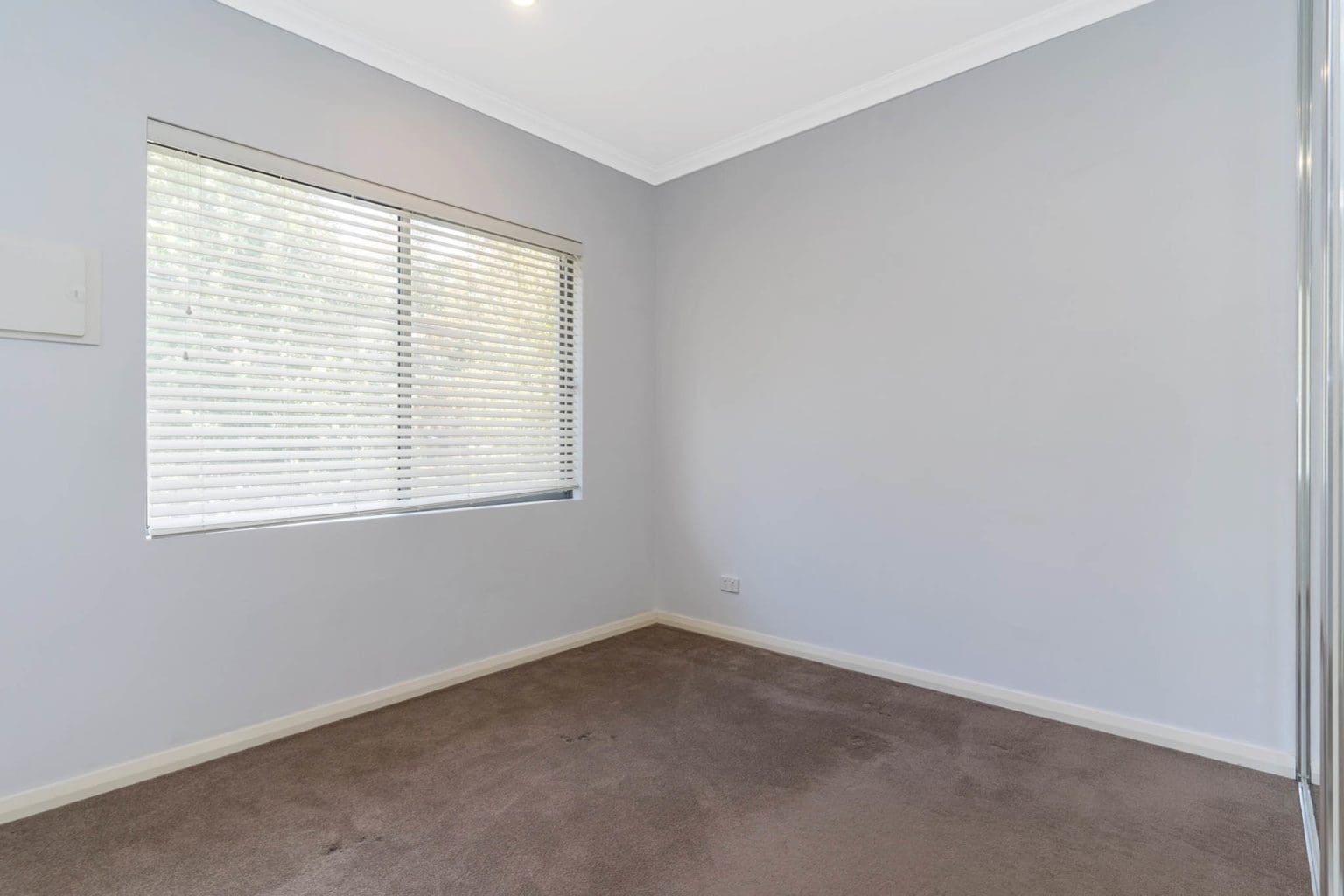 8/2 Croesus Street, Morley, WA 6062 AUS