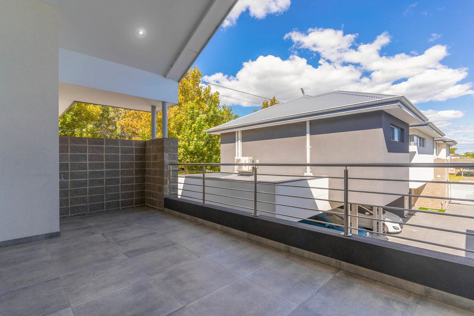 8/2 Croesus Street, Morley, WA 6062 AUS