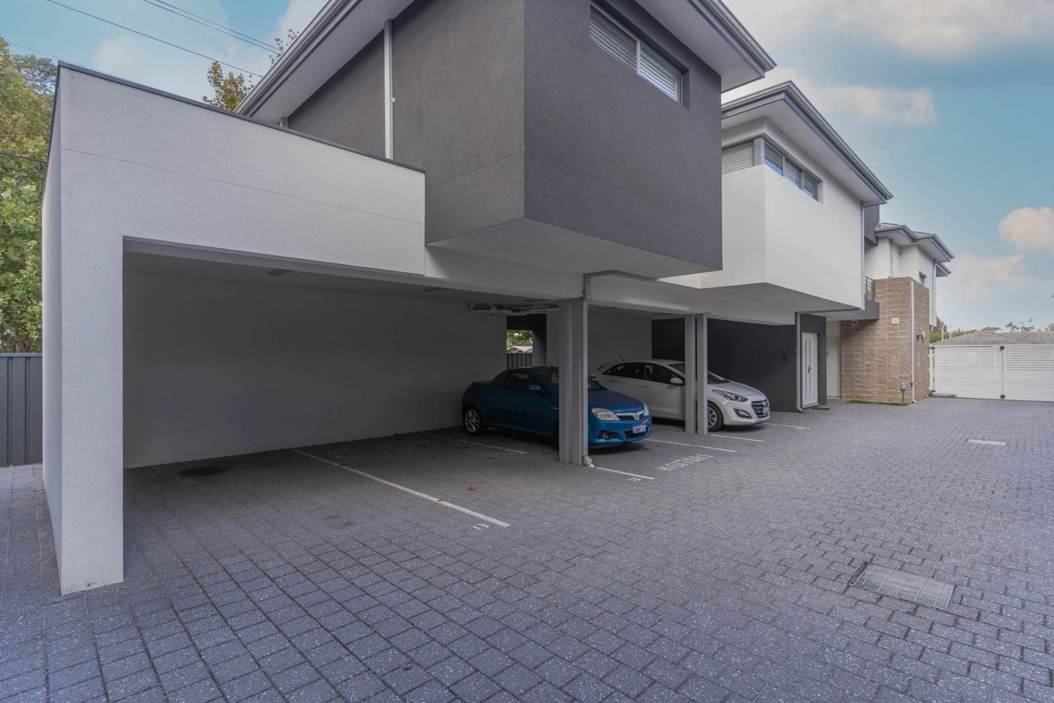 8/2 Croesus Street, Morley, WA 6062 AUS