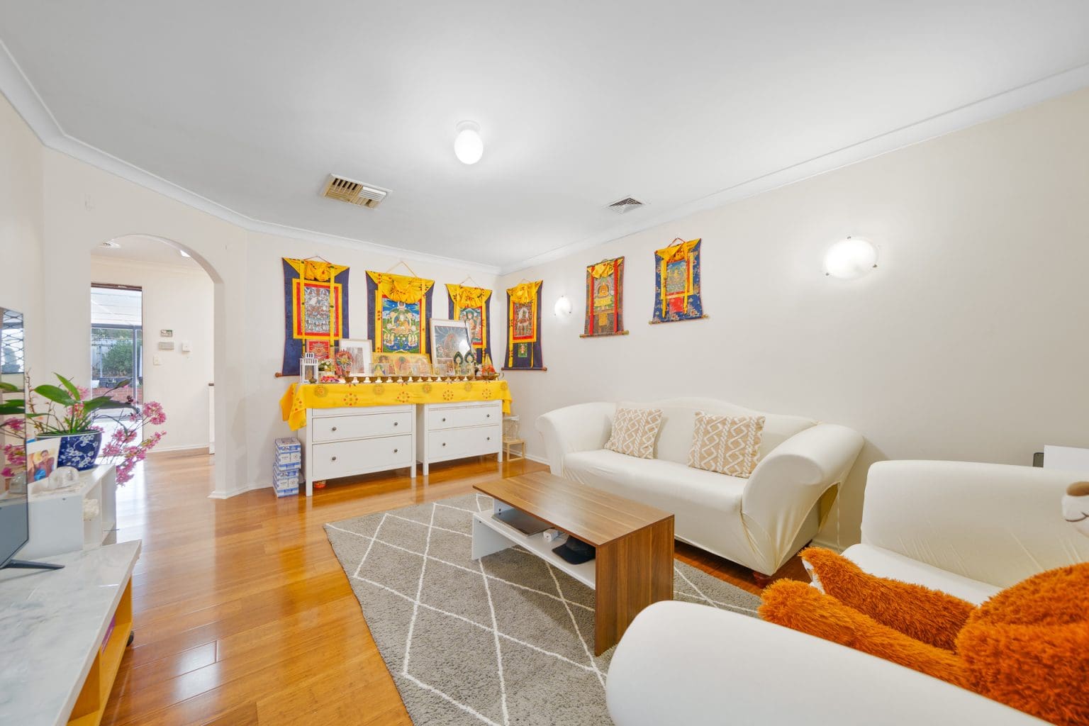 264 Marangaroo Drive, Girrawheen, WA 6064 AUS