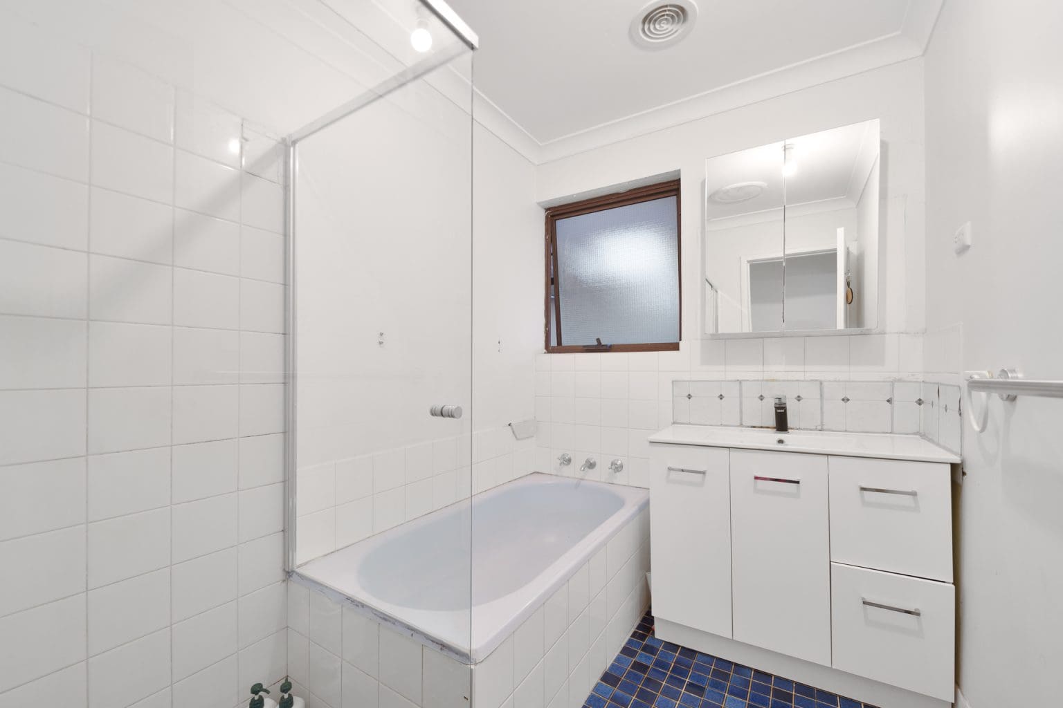 264 Marangaroo Drive, Girrawheen, WA 6064 AUS