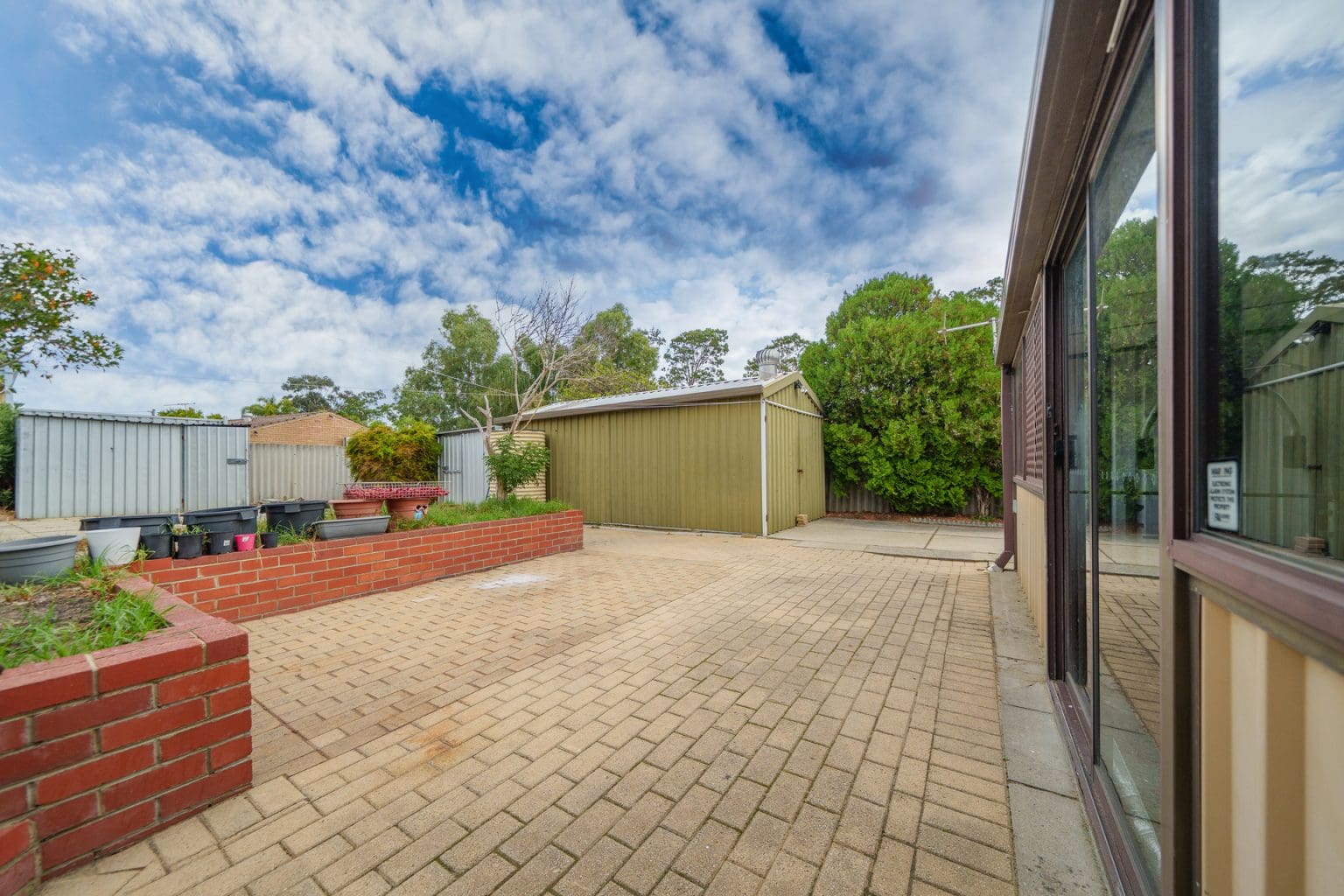 264 Marangaroo Drive, Girrawheen, WA 6064 AUS
