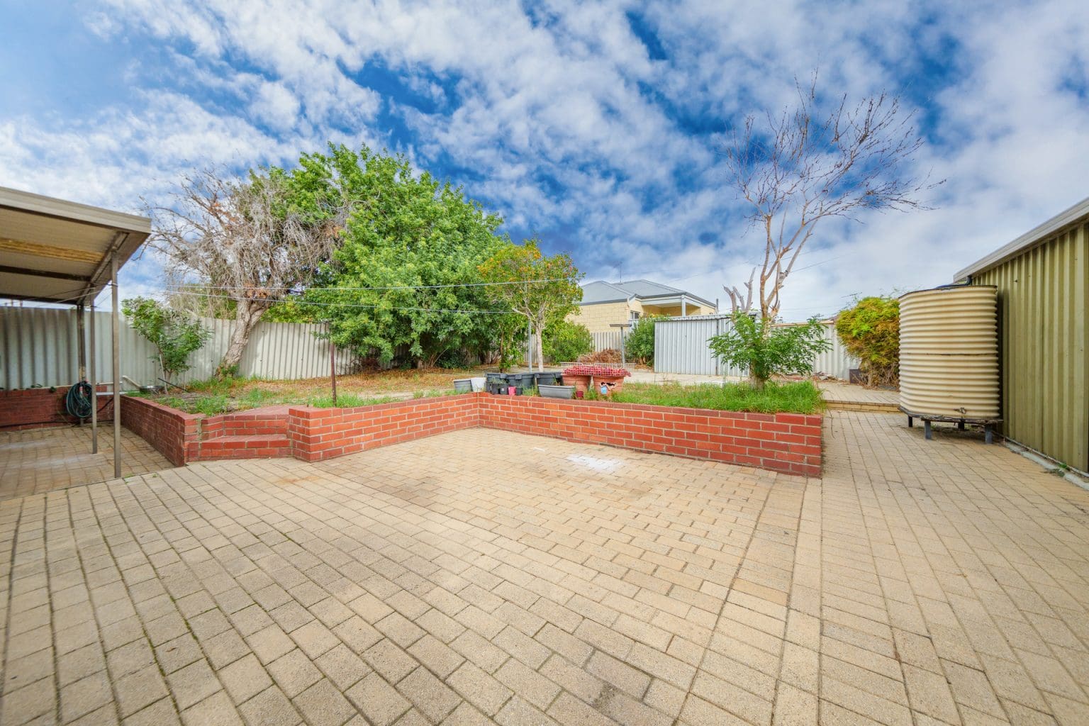 264 Marangaroo Drive, Girrawheen, WA 6064 AUS