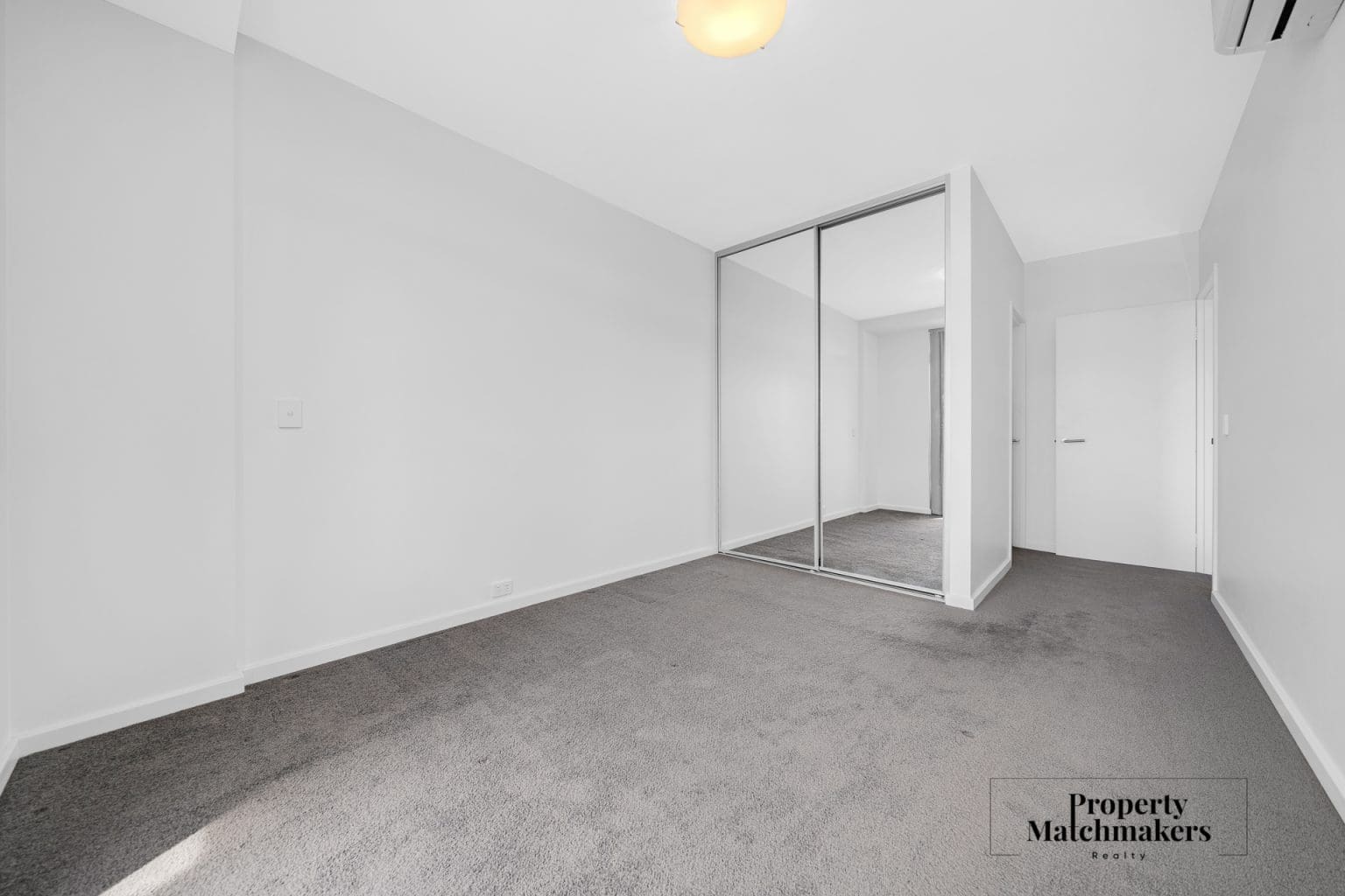 113/50 Pimlico Crescent, Wellard, WA 6170 AUS