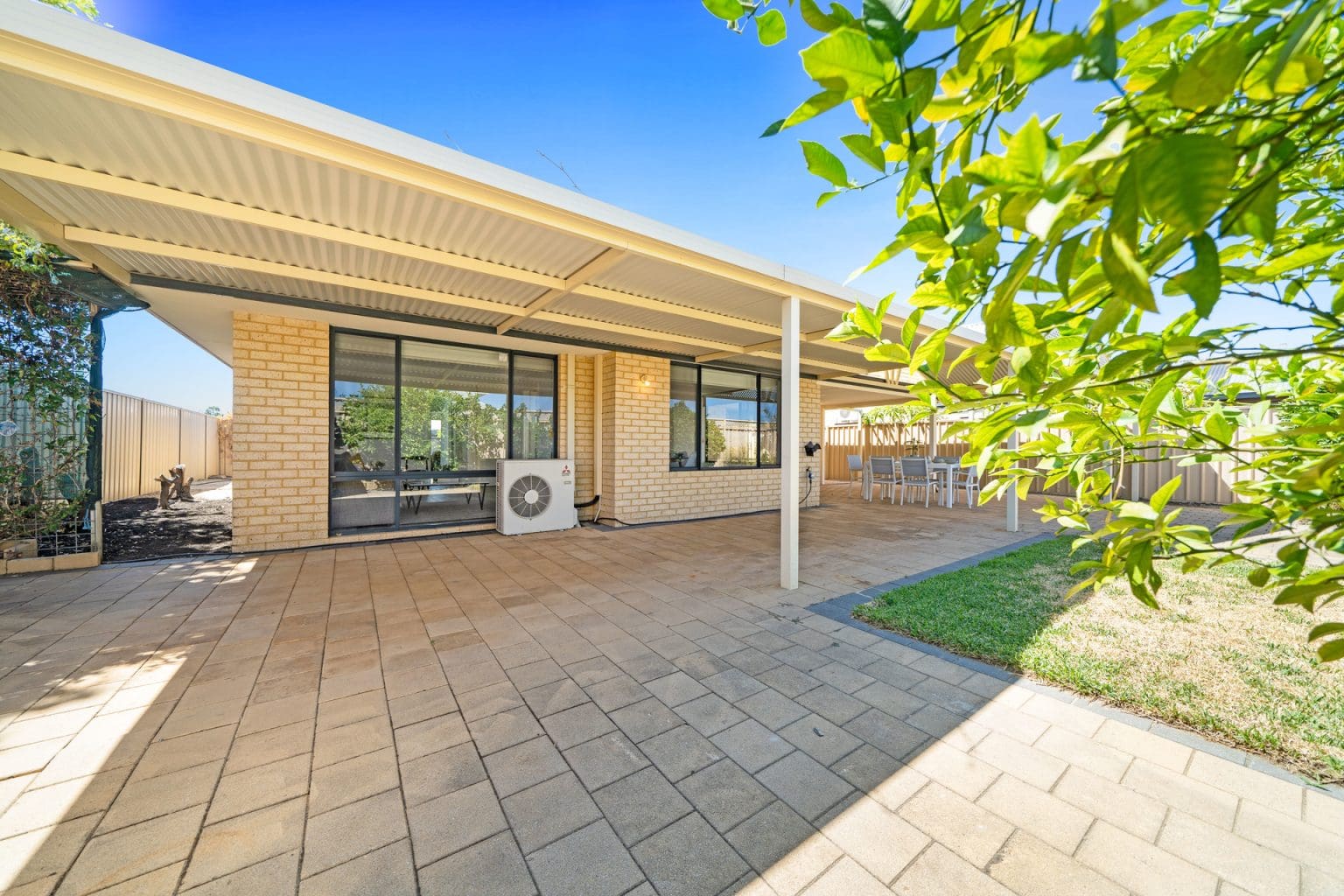 24 Greenland Boulevard, Canning Vale, WA 6155 AUS