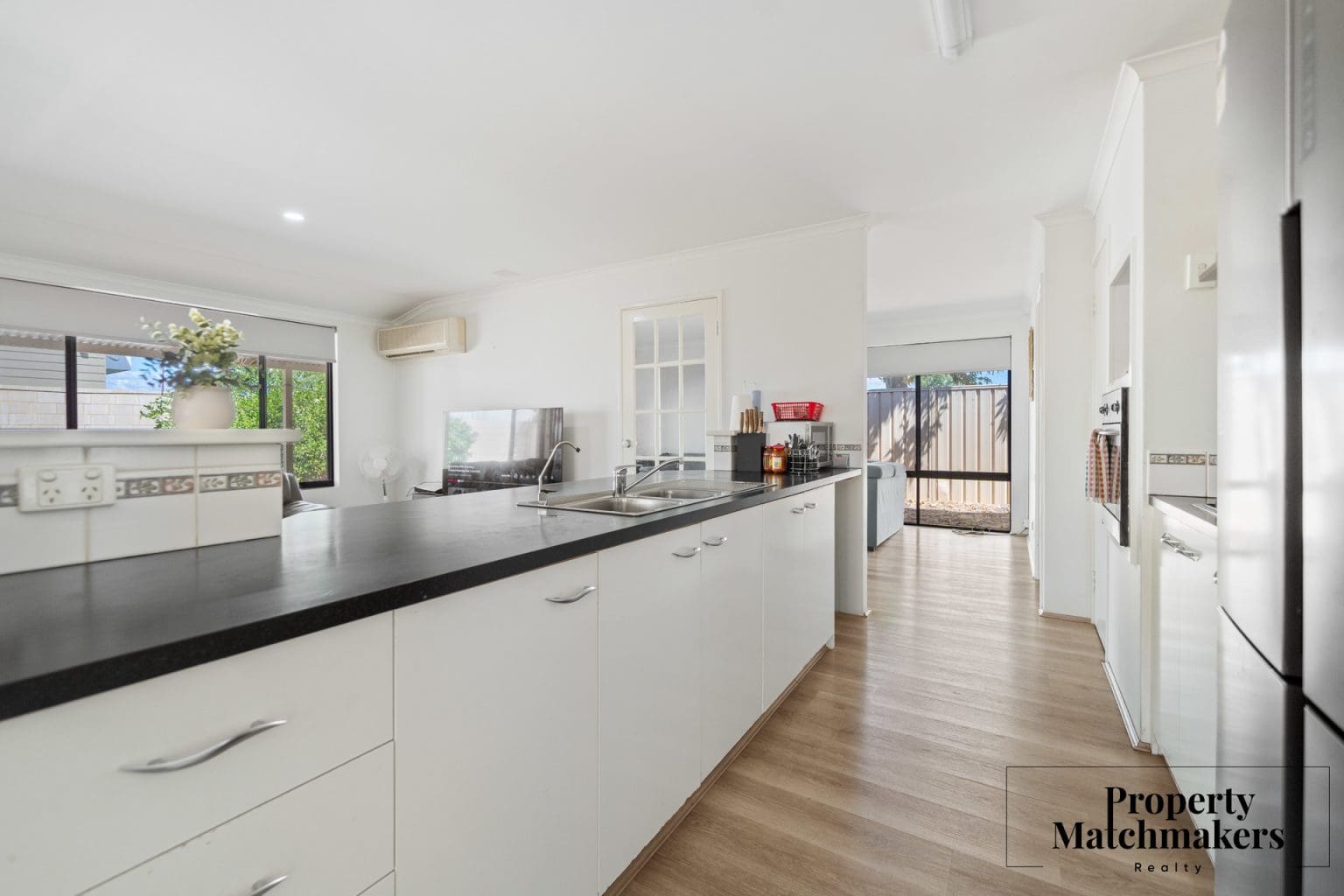 24 Greenland Boulevard, Canning Vale, WA 6155 AUS