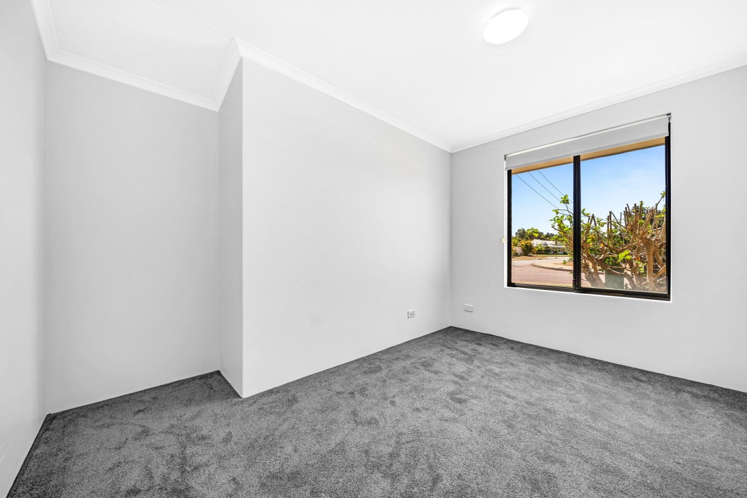 24 Greenland Boulevard, Canning Vale, WA 6155 AUS
