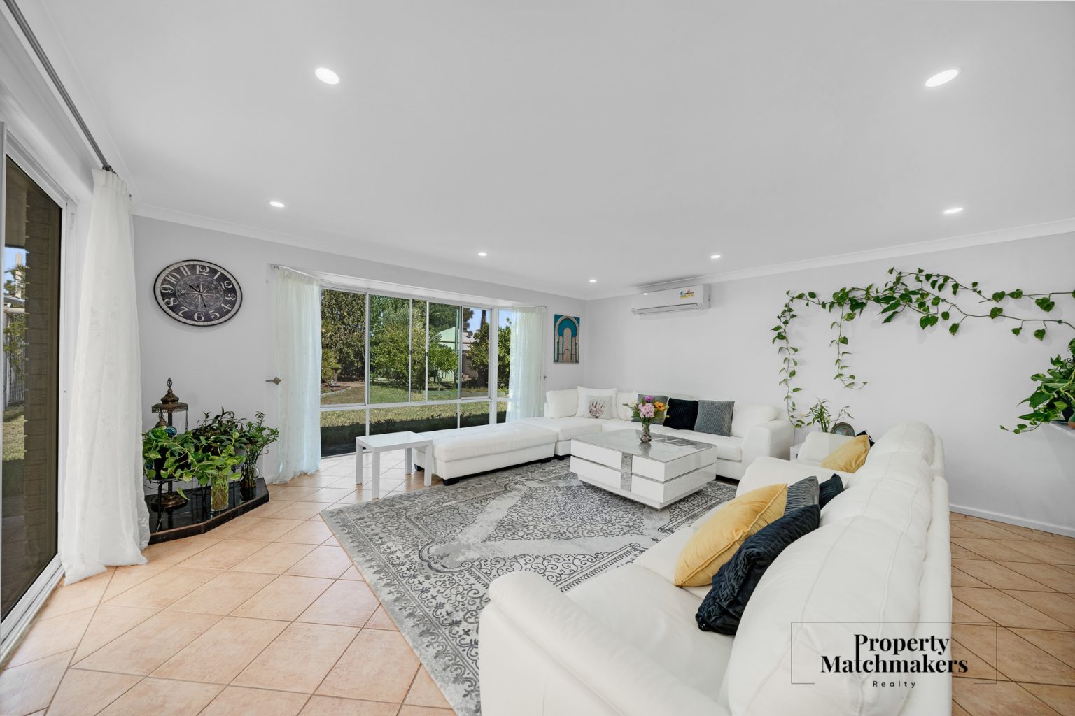 9 Rennison Street, Beckenham, WA 6107 AUS