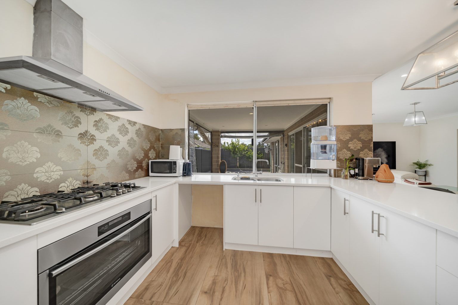 21 Dorset Street, Haynes, WA 6112 AUS