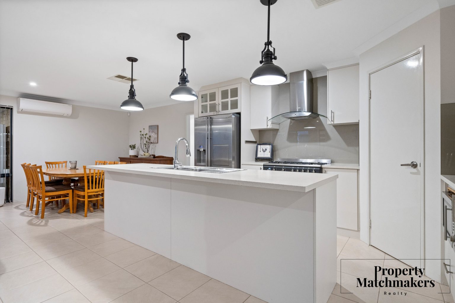 11 Heaton Road, Brabham, WA 6055 AUS