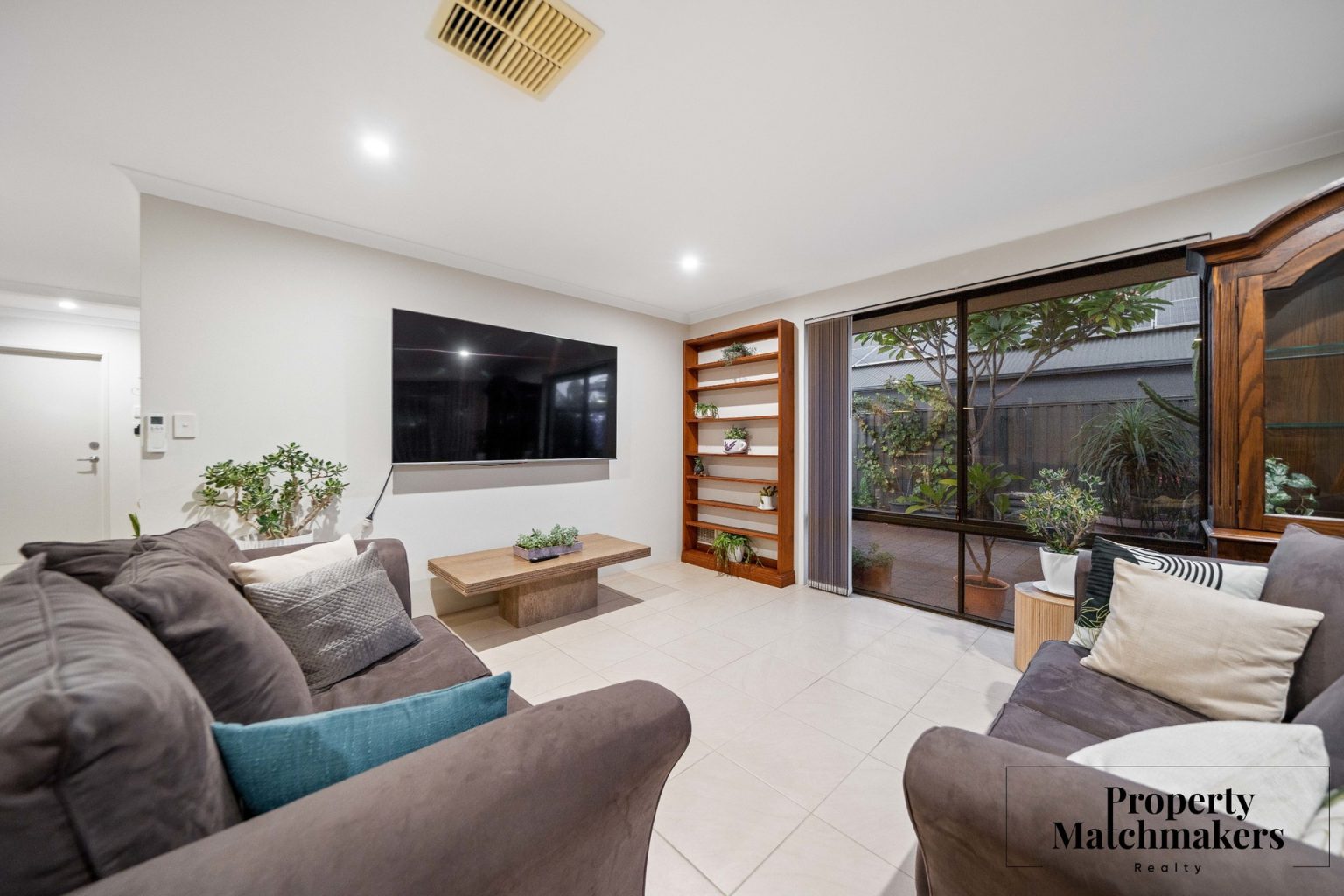 11 Heaton Road, Brabham, WA 6055 AUS