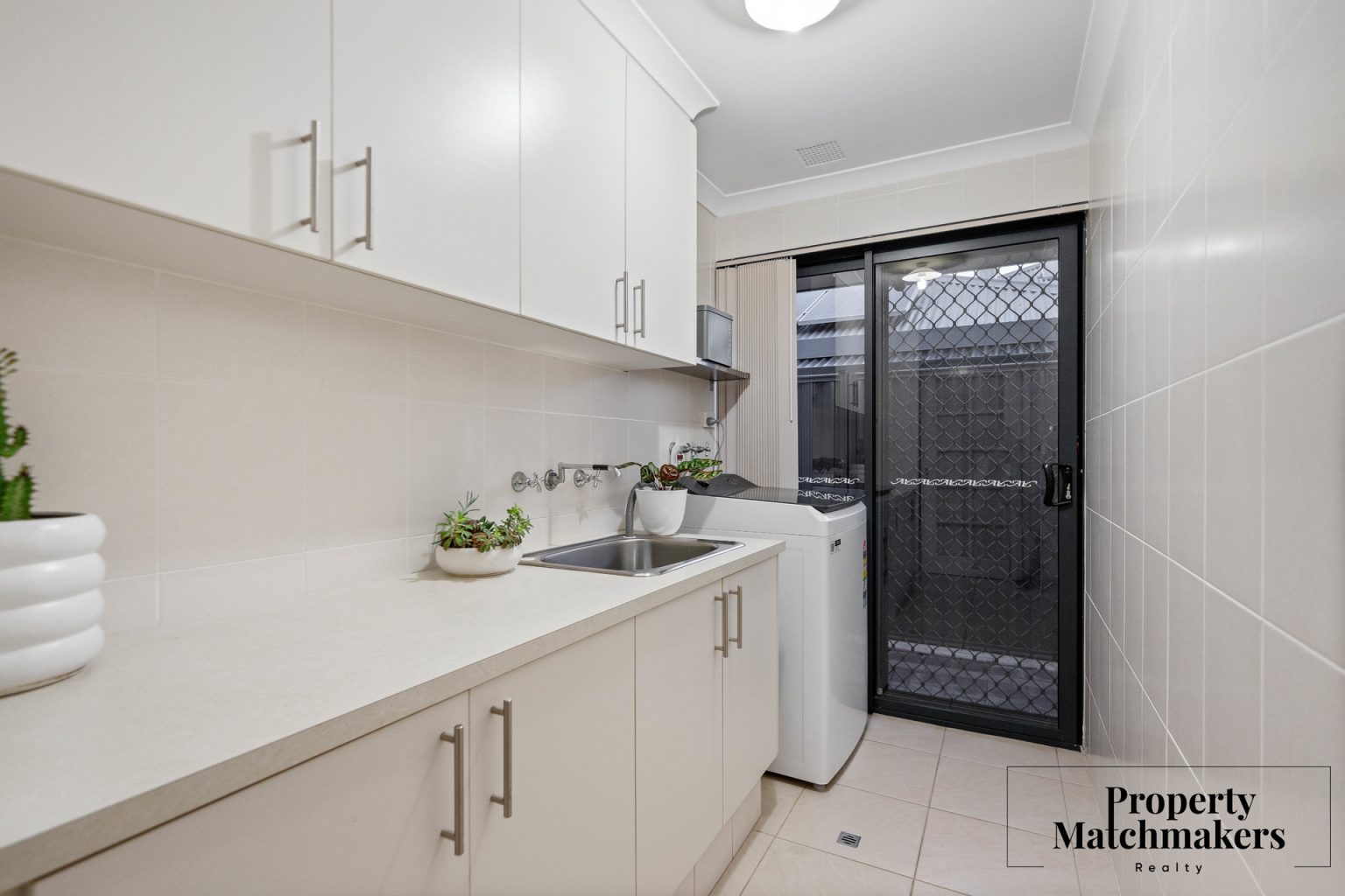 11 Heaton Road, Brabham, WA 6055 AUS