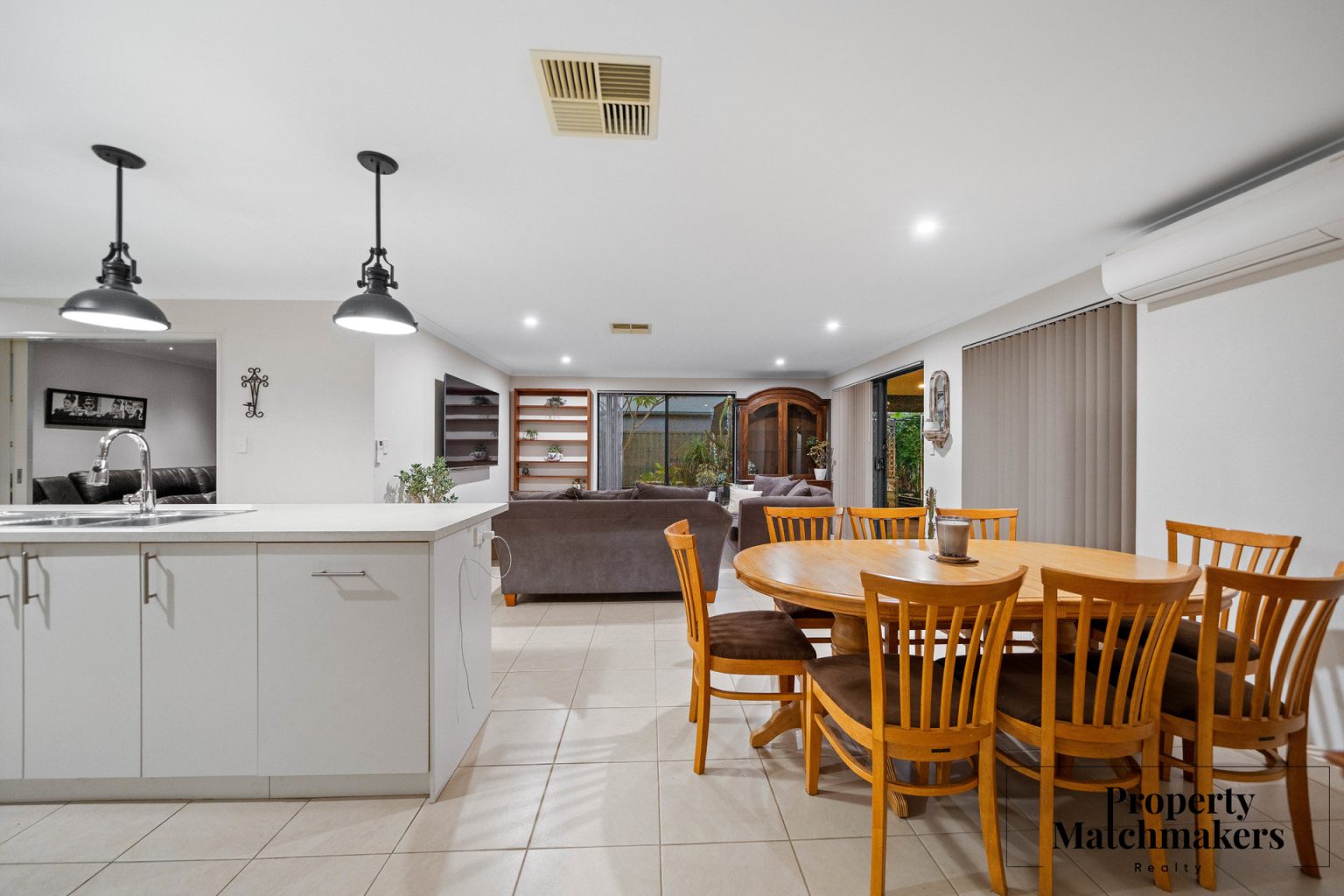 11 Heaton Road, Brabham, WA 6055 AUS