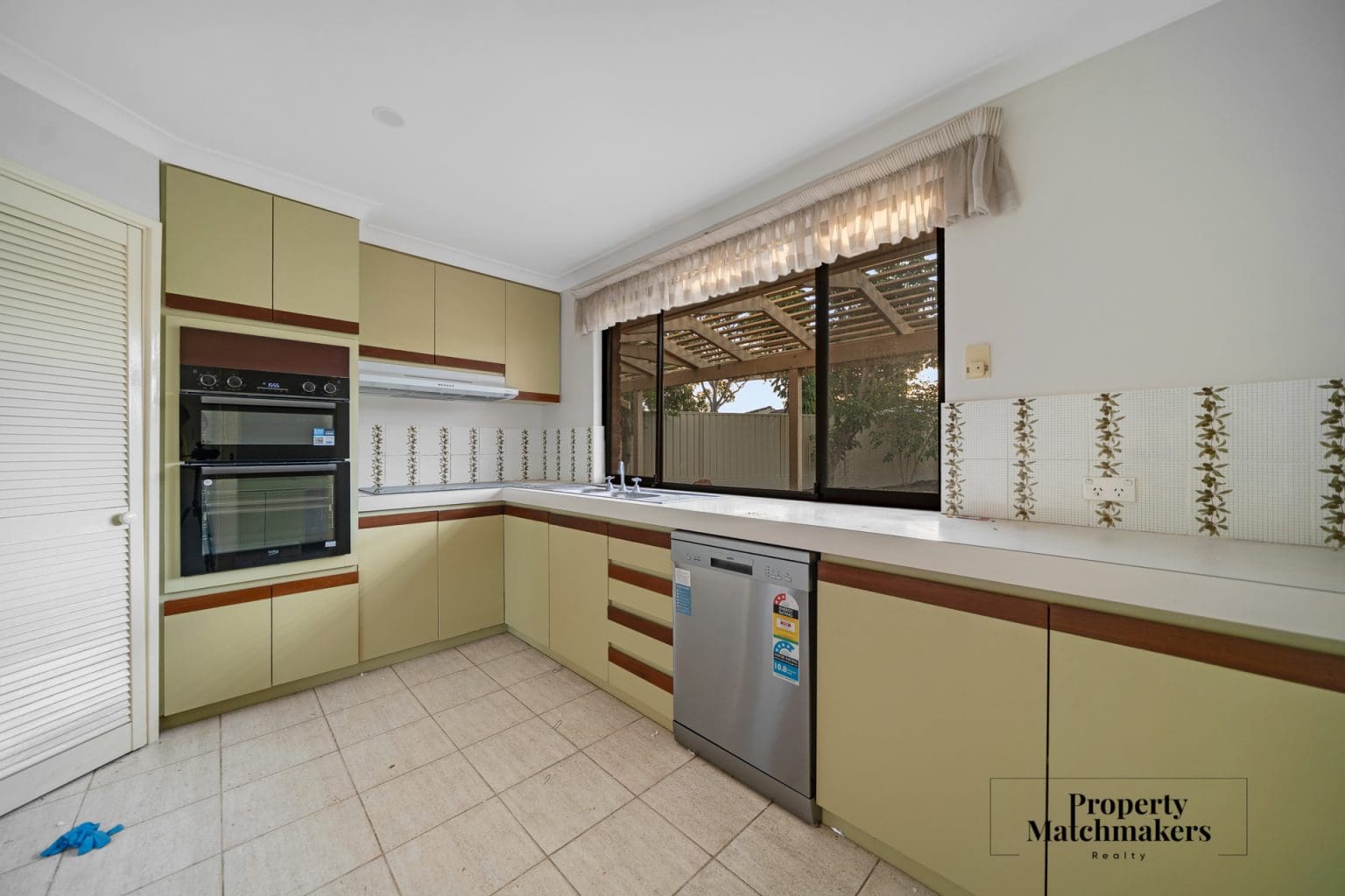 3 Myrtle Court, Morley, WA 6062 AUS