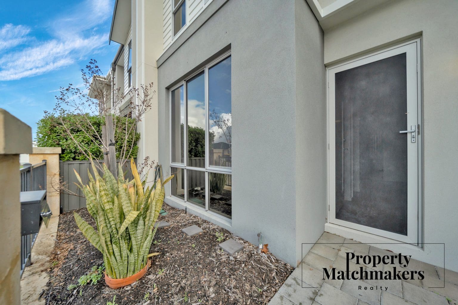 10 Yalmy Street, Brabham, WA 6055 AUS