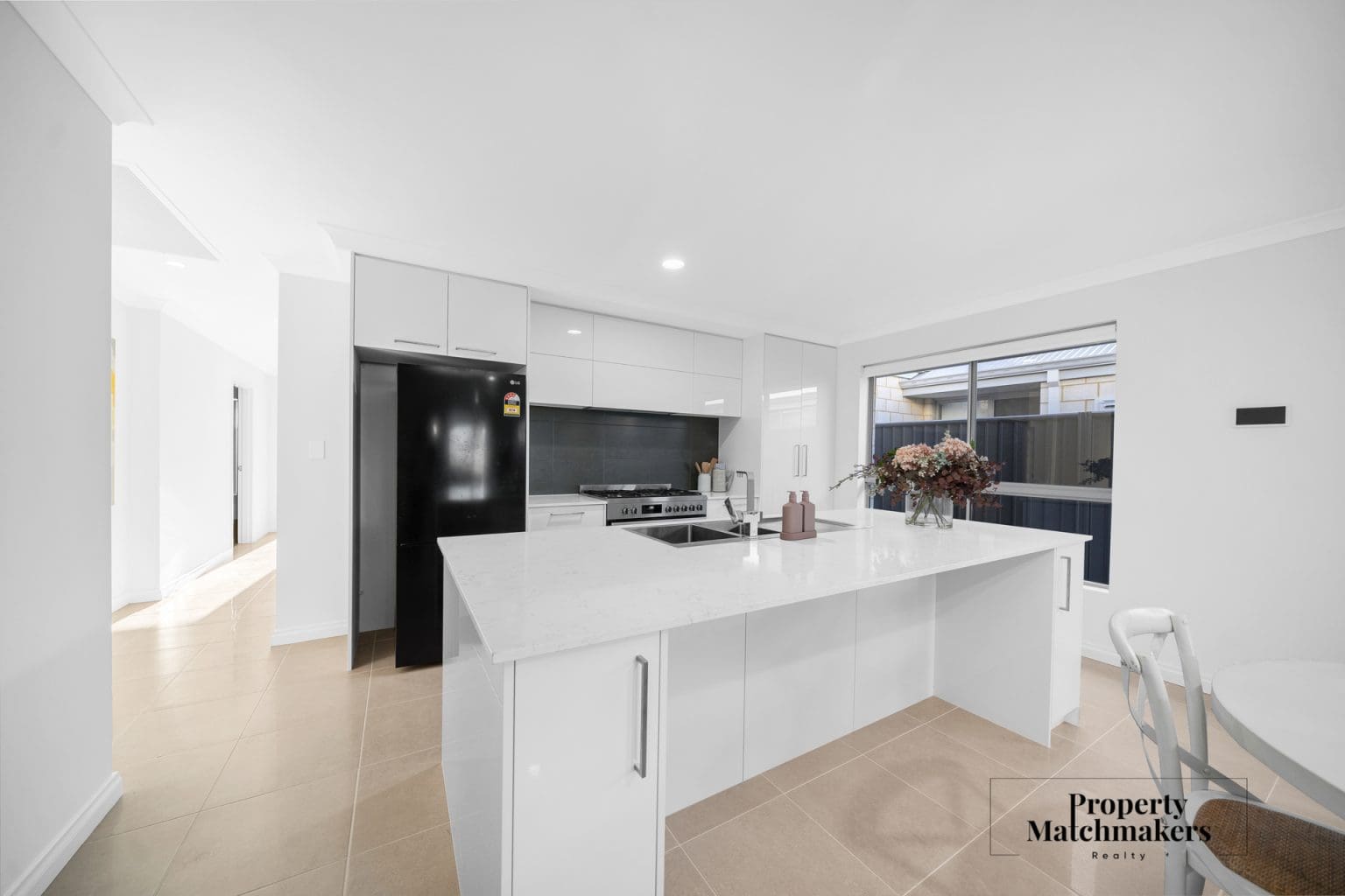 6 Tarot Grove, Baldivis, WA 6171 AUS