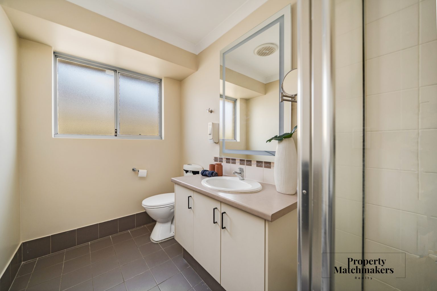 2B Playden Way, Balga, WA 6061 AUS