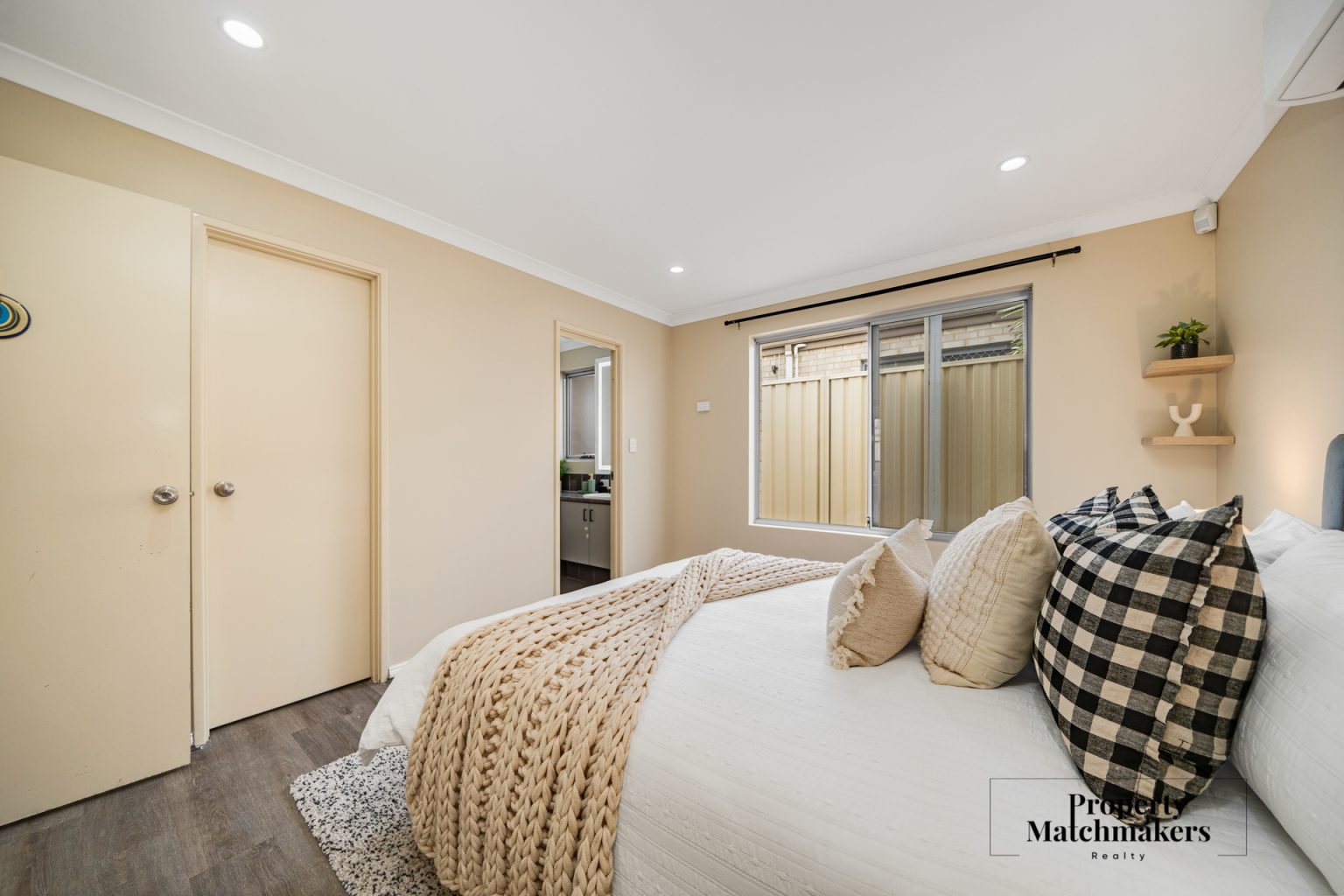 2B Playden Way, Balga, WA 6061 AUS
