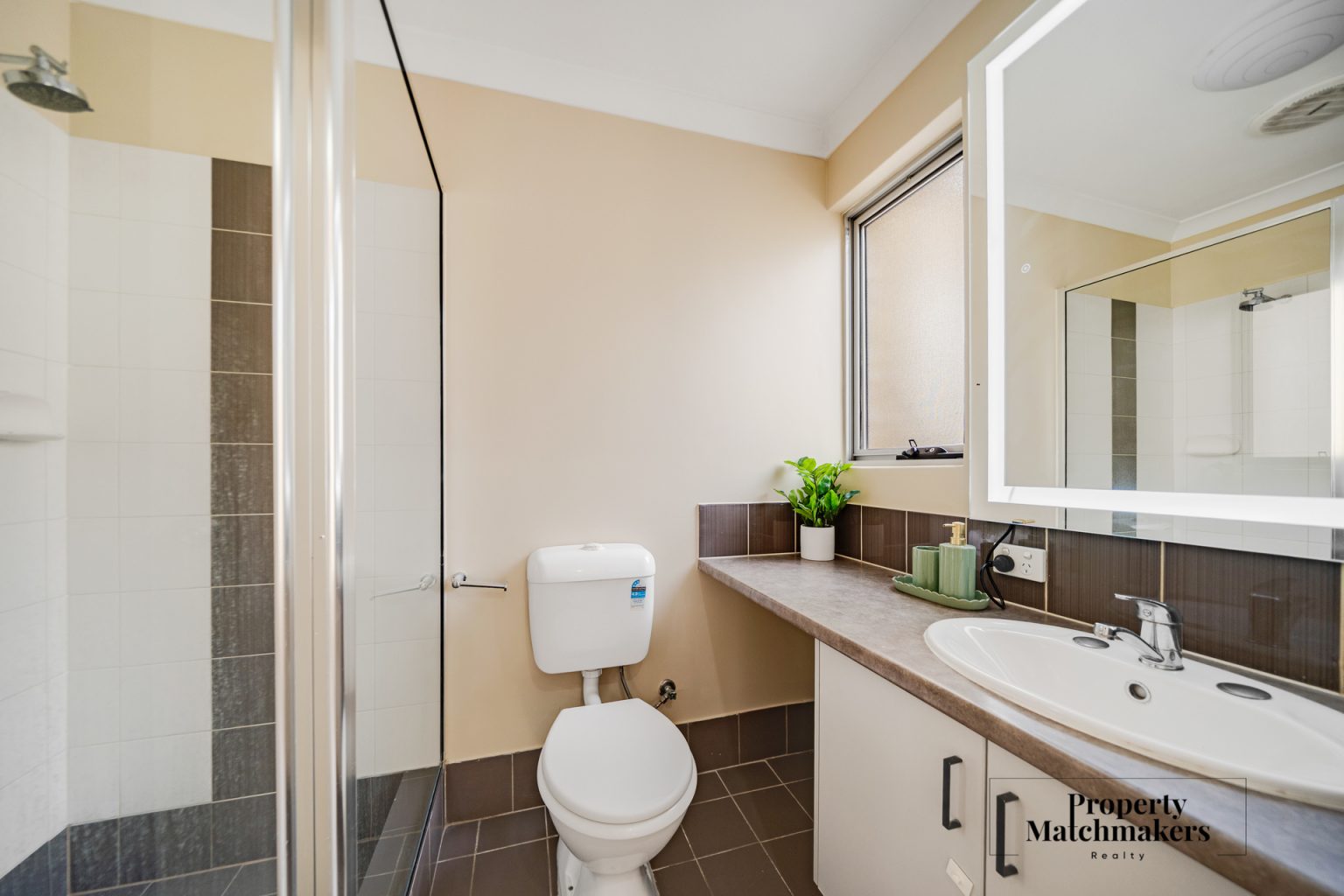 2B Playden Way, Balga, WA 6061 AUS