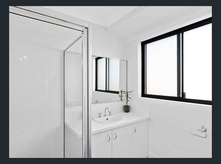 85 Brixton Crescent, Ellenbrook, WA 6069 AUS