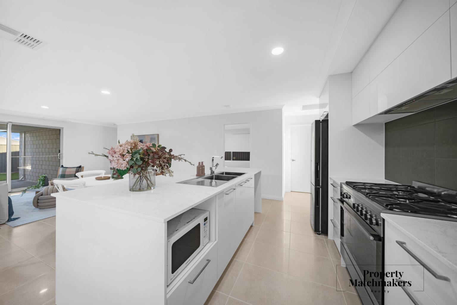 6 Tarot Grove, Baldivis, WA 6171 AUS