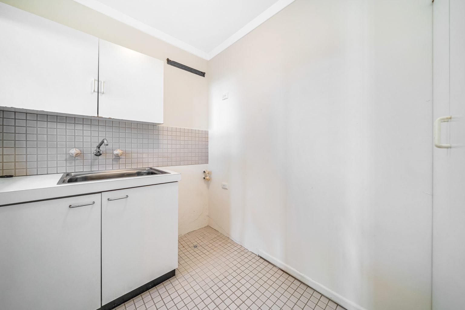 99 Mackie, Victoria Park, WA 6100 AUS