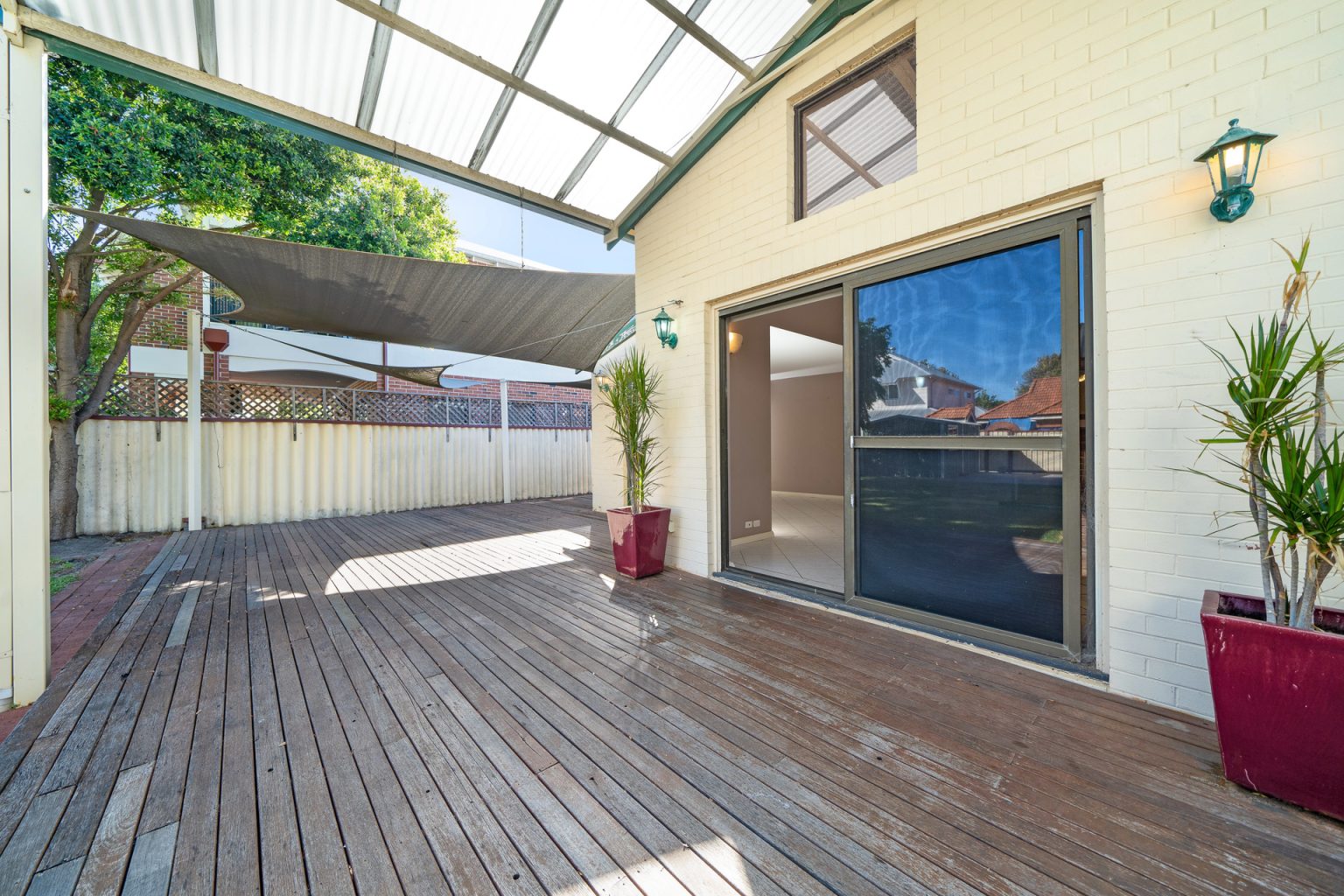 99 Mackie, Victoria Park, WA 6100 AUS