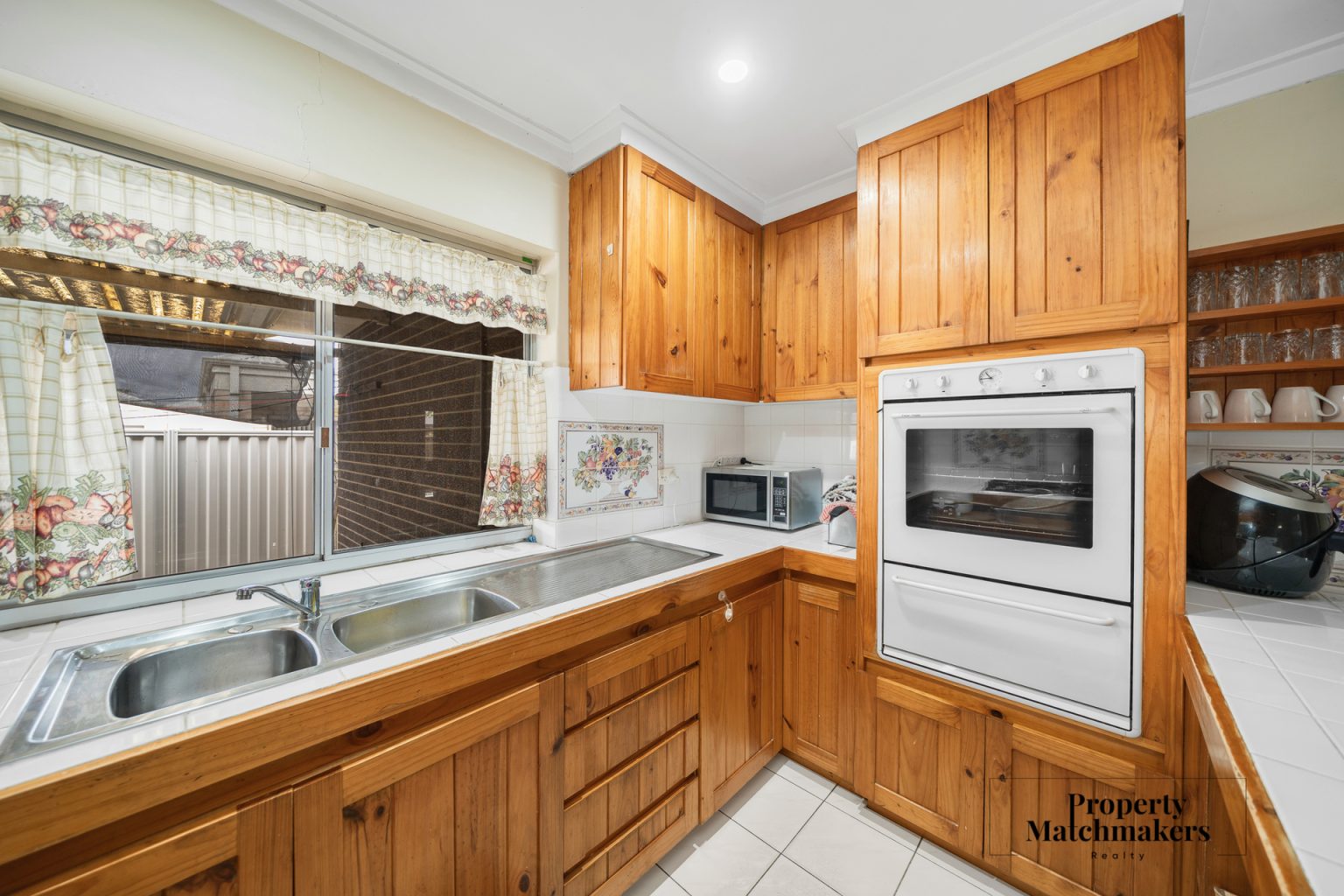 18 Romney Street, Beckenham, WA 6107 AUS