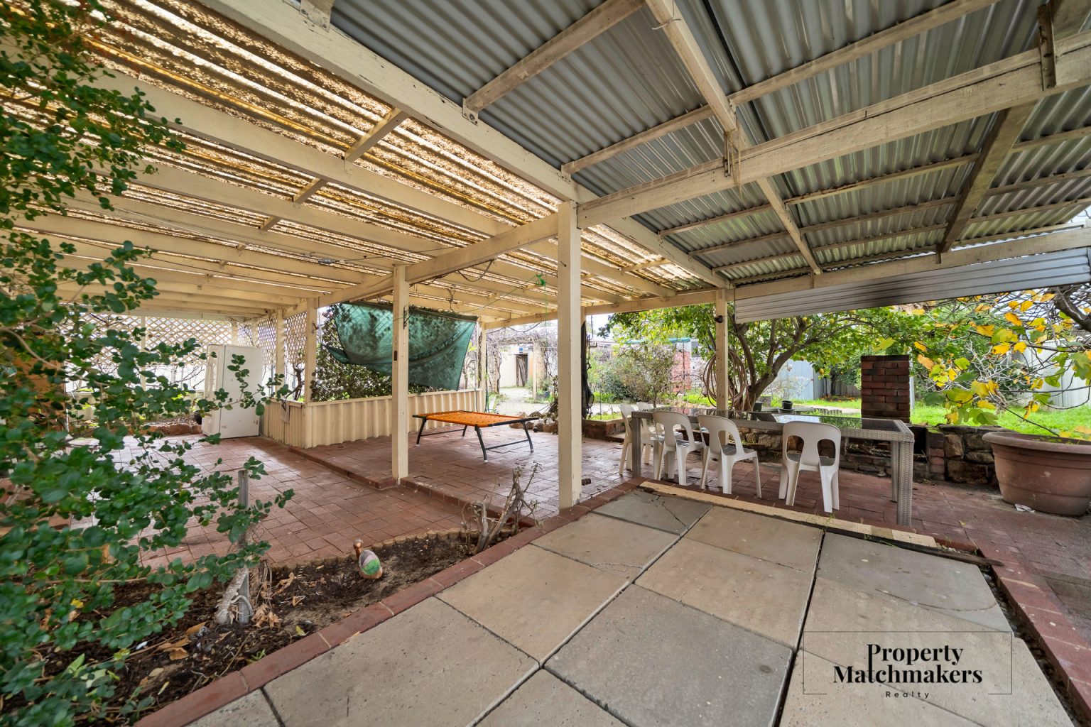 18 Romney Street, Beckenham, WA 6107 AUS