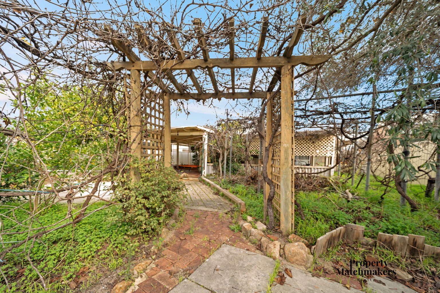 18 Romney Street, Beckenham, WA 6107 AUS