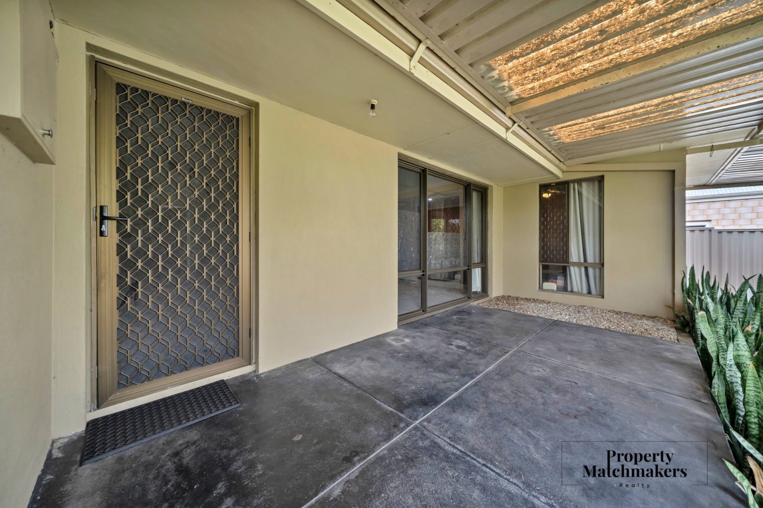 18 Romney Street, Beckenham, WA 6107 AUS