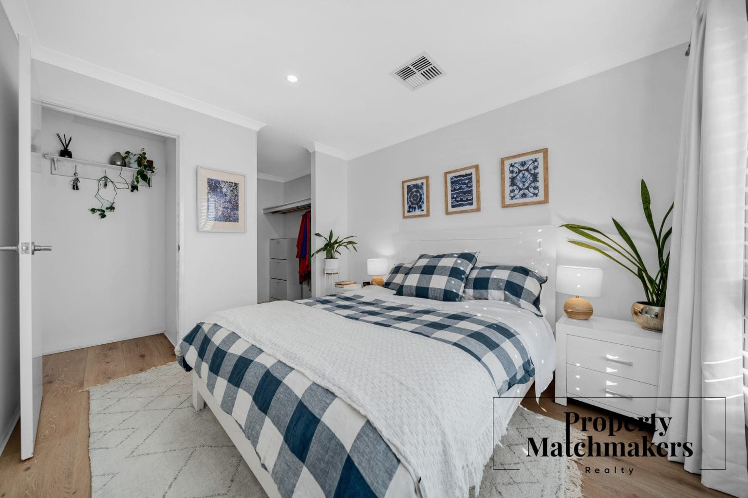 9 Castlereagh Way, Brabham, WA 6055 AUS