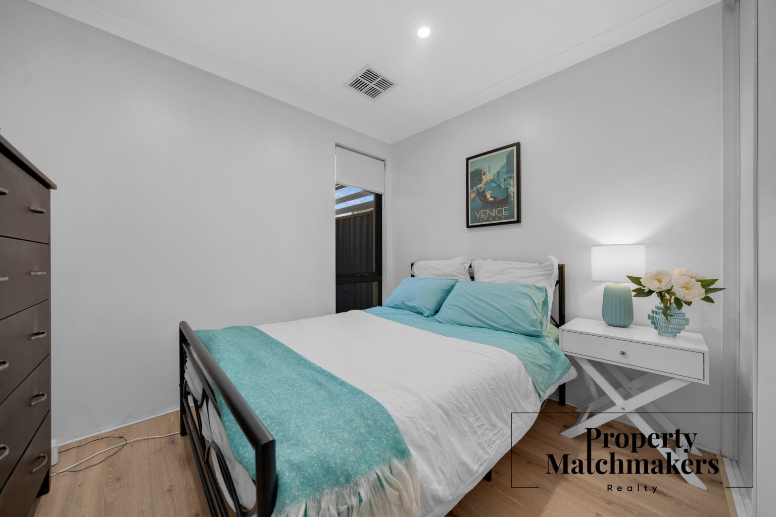9 Castlereagh Way, Brabham, WA 6055 AUS