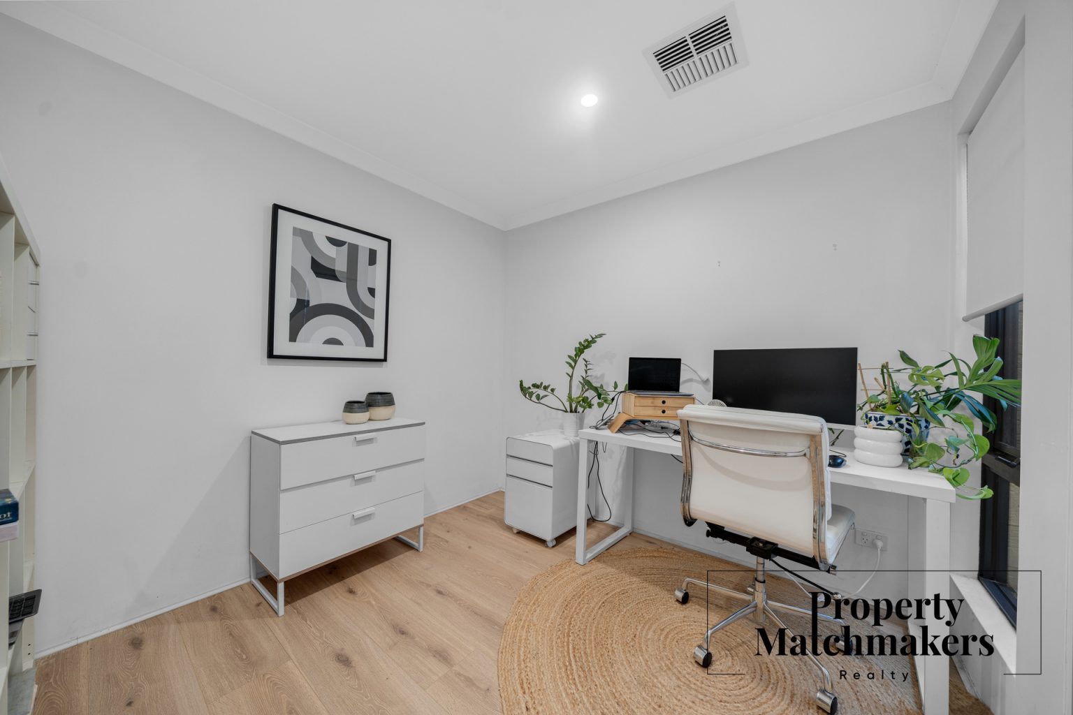 9 Castlereagh Way, Brabham, WA 6055 AUS