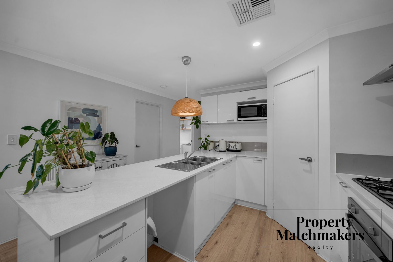 9 Castlereagh Way, Brabham, WA 6055 AUS