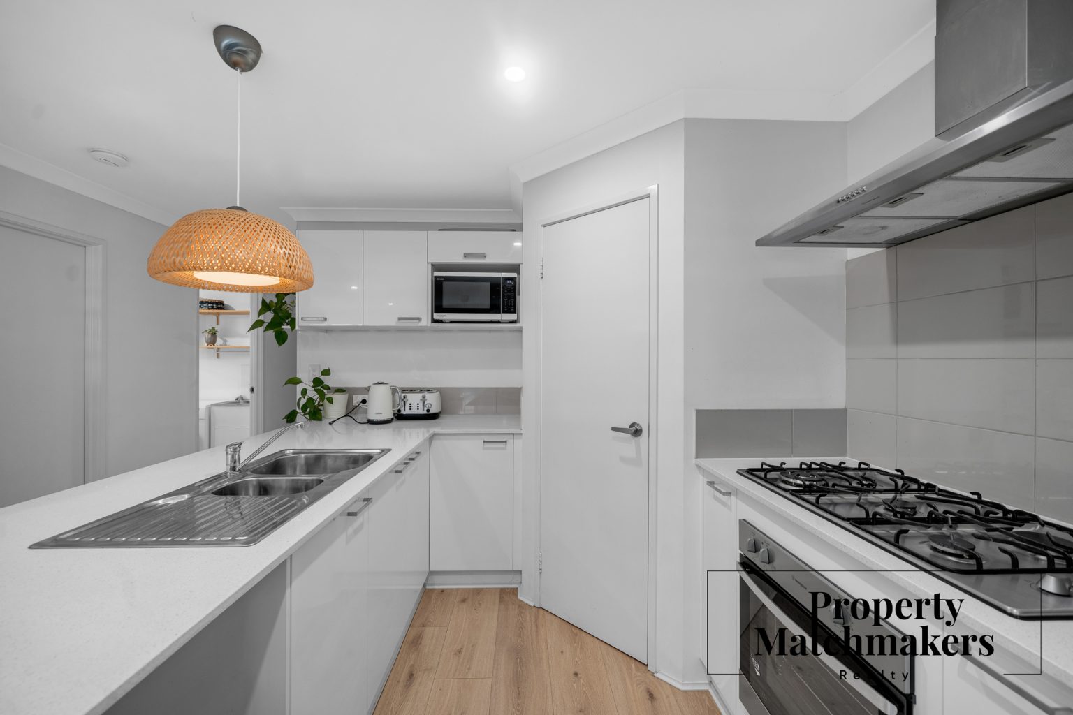 9 Castlereagh Way, Brabham, WA 6055 AUS