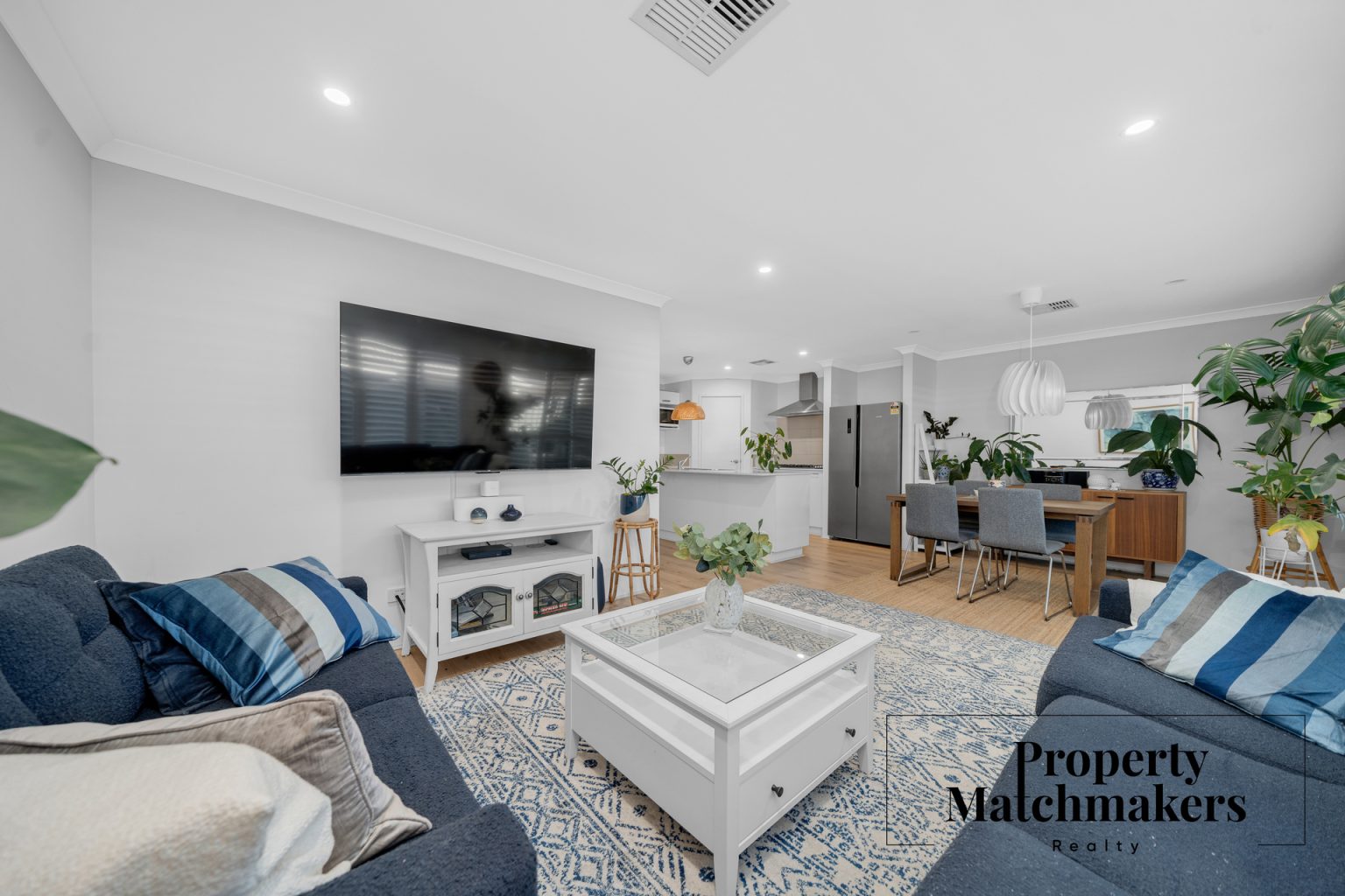 9 Castlereagh Way, Brabham, WA 6055 AUS