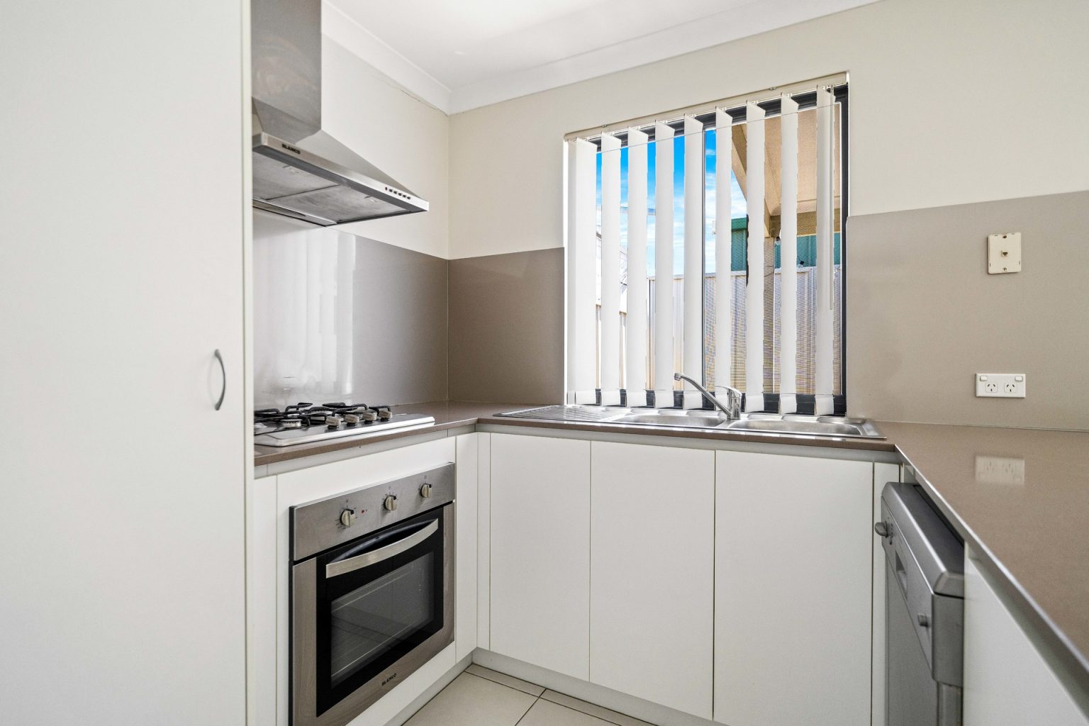 21A Joyce Street, Scarborough, WA 6019 AUS