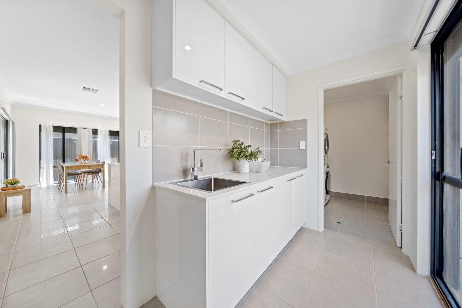 3 Sparkle Vista, Dayton, WA 6055 AUS